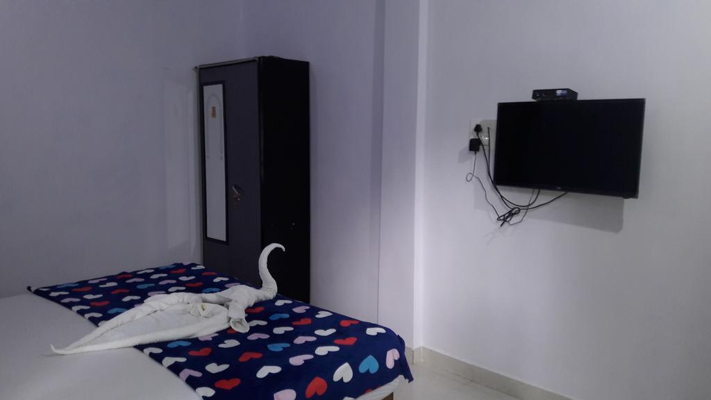 Swati Hotel Arambol Exterior photo